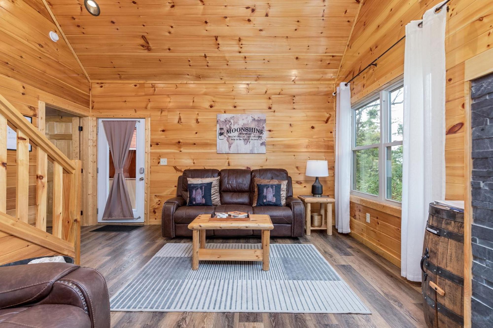 Fully Loaded Cabin In Heart Of Pigeon Forge Exterior photo